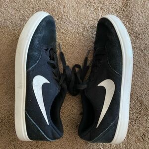 Kids Nike sb skate shoes size 3.5y
